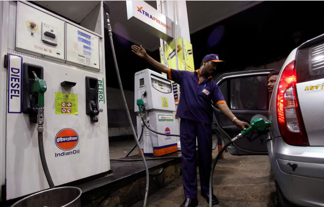 India seeks to quell public backlash on ethanol-mixed fuel after 'experiment' remark
