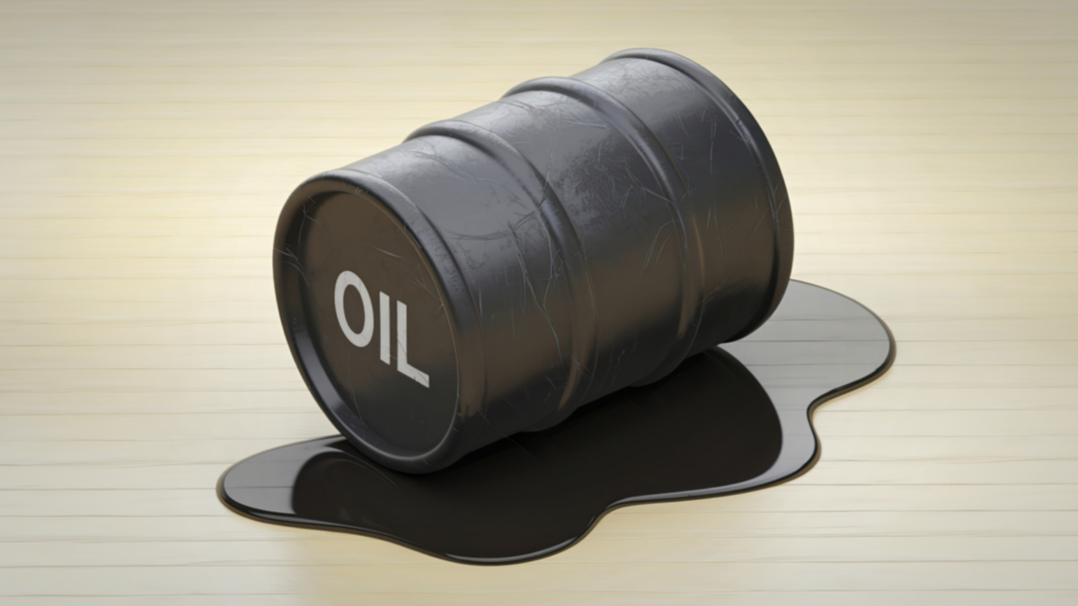 Oil rises on intensifying US-Iran hostilities, threat of Red Sea closure