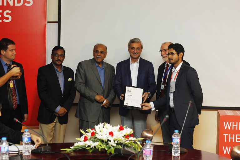 Falling Walls Lab FCCU Lahore 2016 makes history