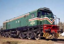 Increase in railways revenue to Rs 36581.864m in 2015-16
