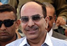 Bypassing SBP-Malik Riaz of Bahria Town to acquire Escorts bank