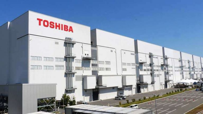 Toshiba chairman quits over nuclear loss