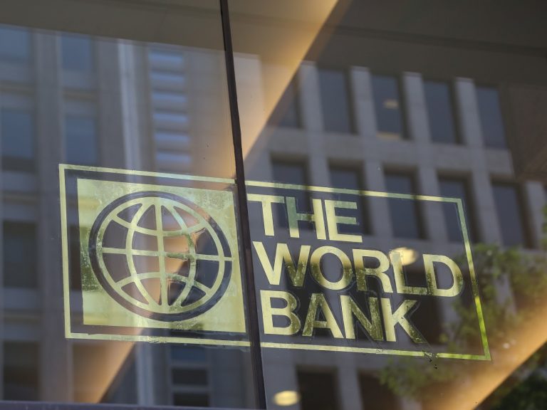 World Bank forecasts Pakistan’s economy to grow by 5.5pc in 2018 World Bank forecasts Pakistan’s economy to grow by 5.5pc in 2018