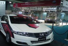 Car makers ask customers to become tax-filers to avoid hiccups in vehicle delivery