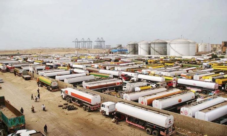 Oil tankers resume supply to hard areas after increase in freight rates