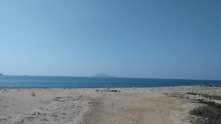 3 men show how to successfully mix business with pleasure