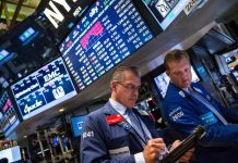 US stocks rattled, dive 2 percent as US-China trade wars intensify