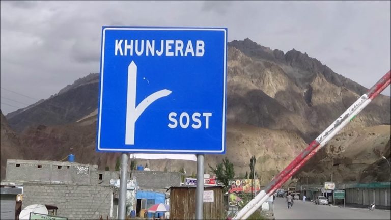 Coronavirus: KP importers fear losses because of Pak-China border closure