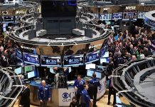 New York Stock Exchange to shut trading floor, keep electronic trade