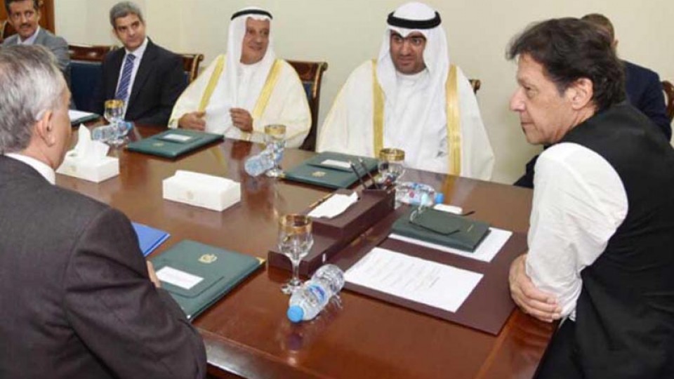 Kuwaiti commerce minister calls on PM Imran