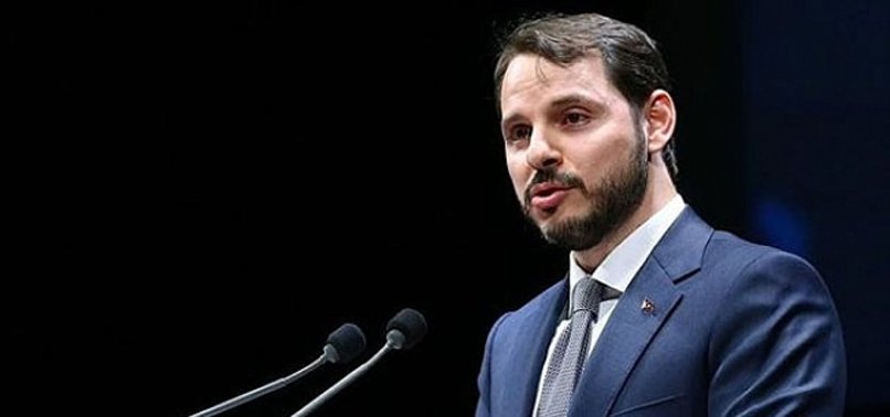 Lira sell-off poses no risk to Turkey's banks, Finance Minister Albayrak says