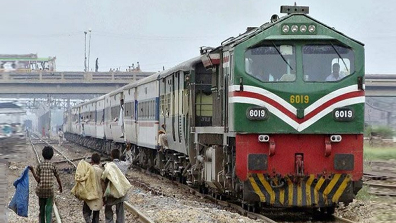 Railways generate Rs1bn additional revenue in first 50 days of govt