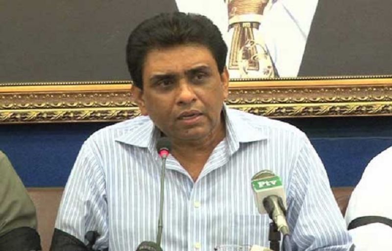 'Govt striving hard to promote e-commerce, IT exports'