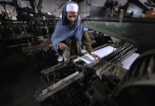 ‘Gas load shedding hampering Karachi’s export industry’