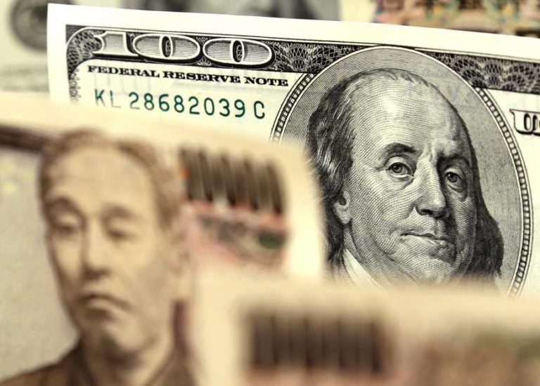 Dollar holds firm as global growth concerns support safe-havens Dollar holds firm as global growth concerns support safe-havens