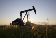 Oil prices decline on swelling oversupply, volatile markets