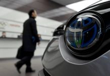 Toyota, Panasonic announce electric car battery tie-up