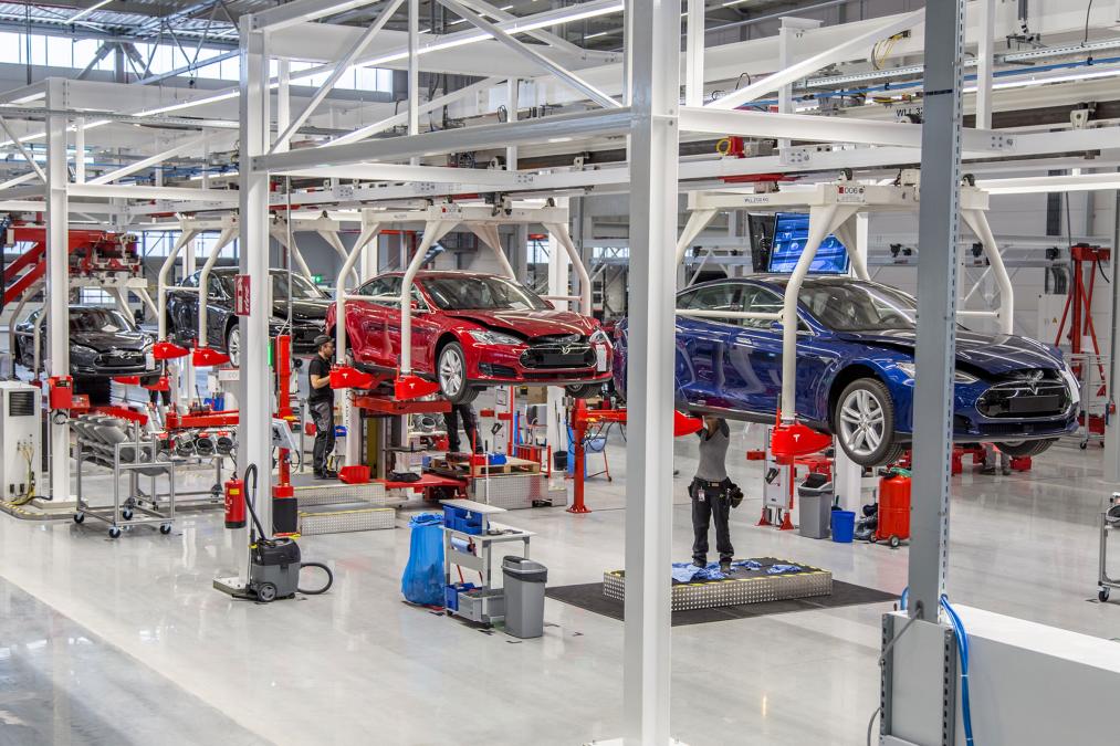 Tesla to cut workforce by 7pc, sees small fourth-quarter profit