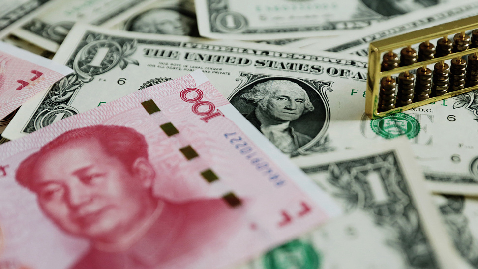 Chinese banks' forex settlement deficit narrows in Dec