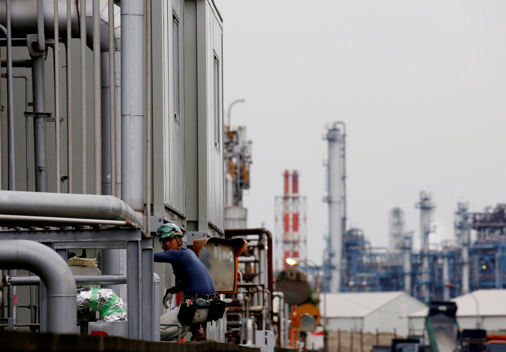 Factory activity in Asia weakens on China slowdown, trade disputes