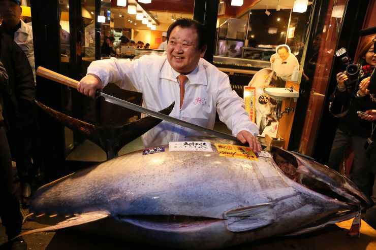 Tuna sells for record $3 million in auction at Tokyo’s new fish market