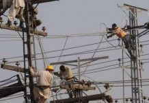 FESCO catches 198 power pilferers, imposes Rs1.19m fine