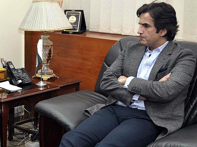 ‘Pakistani graduates from China can play vital role in CPEC’