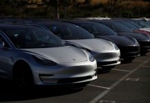 China customs lifts suspension on Tesla Model 3 imports
