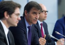 IMF mission visits planning ministry, discusses economic policies