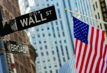 Wall Street extends fall as US-China trade worries mount