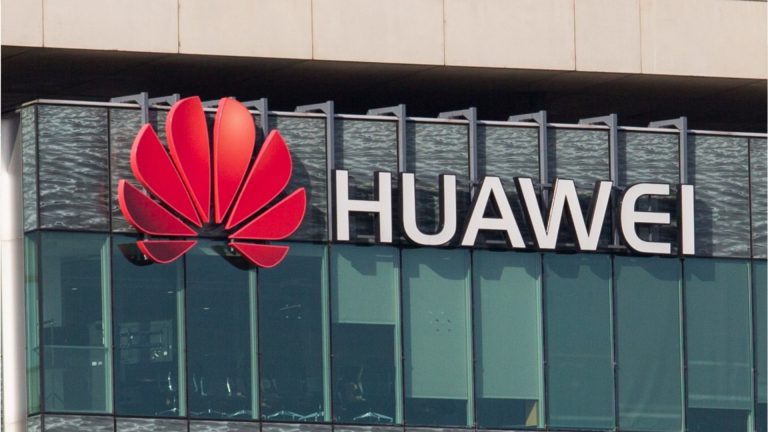 Huawei tells customers not to worry Huawei tells customers not to worry