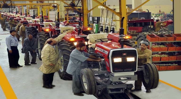 Tractor manufacturers urge govt to abolish GST on imports