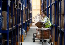 UK economy expands on Brexit stockpiling