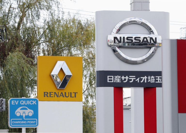 Nissan considers giving Renault some seats on oversight committees