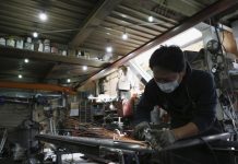 Global recession fears grow as factory activity shrinks