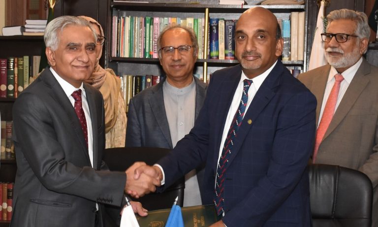 Pakistan, World Bank sign loan agreements worth $918m