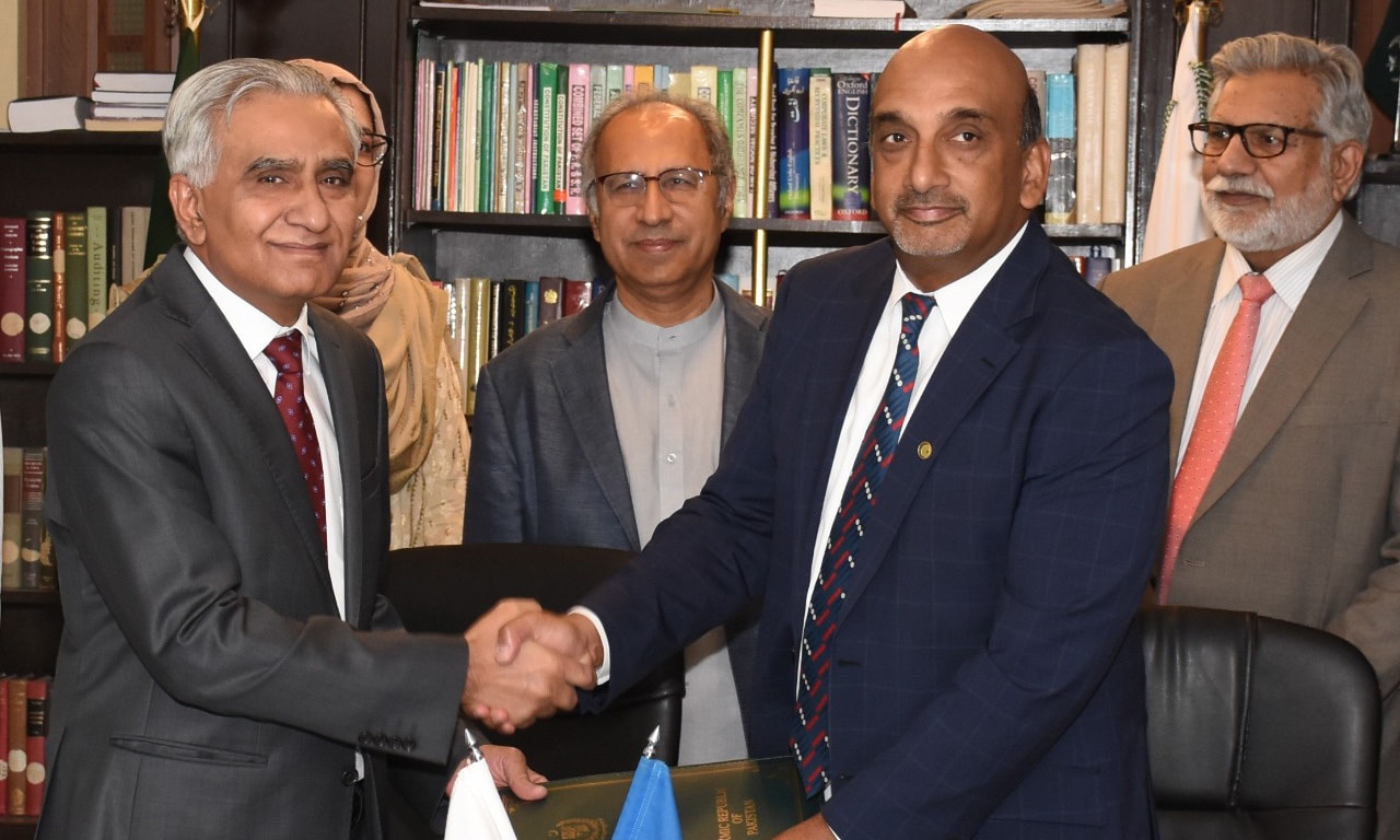 Pakistan, World Bank sign loan agreements worth $918m
