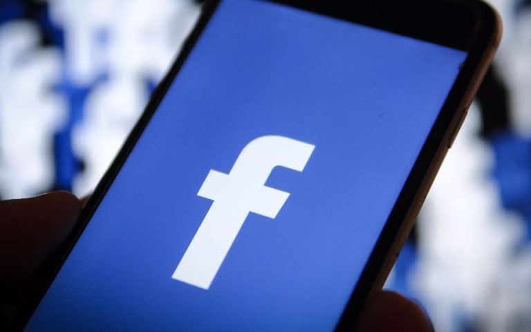 Facebook suspends app pre-installs on Huawei phones