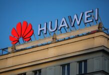 Huawei outsells smartphone rivals in China, tightens market grip amid US spat