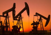 UAE plans oil trade overhaul to boost Middle Eastern clout