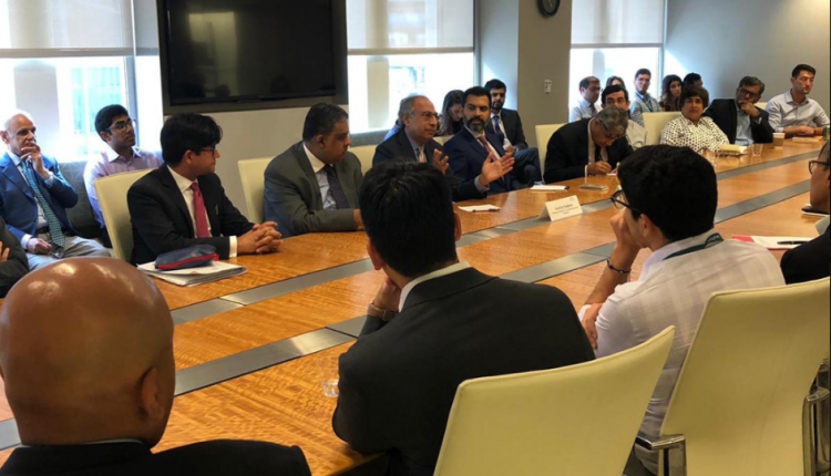 Finance adviser, SBP governor meet IMF, WB officials in Washington