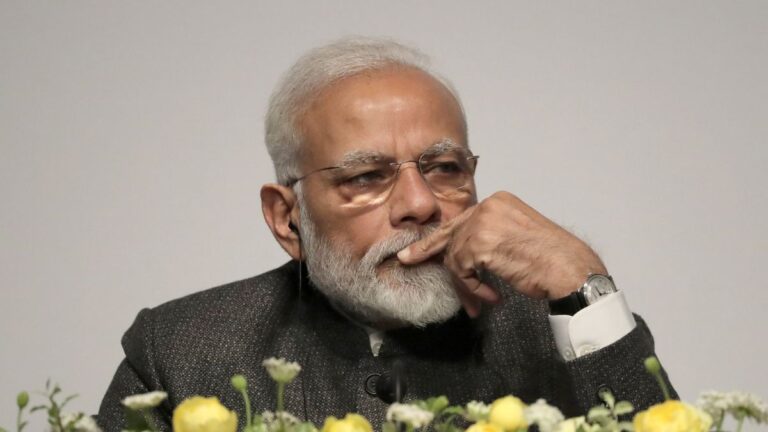 India growth slows to 5pc in fresh blow to Modi