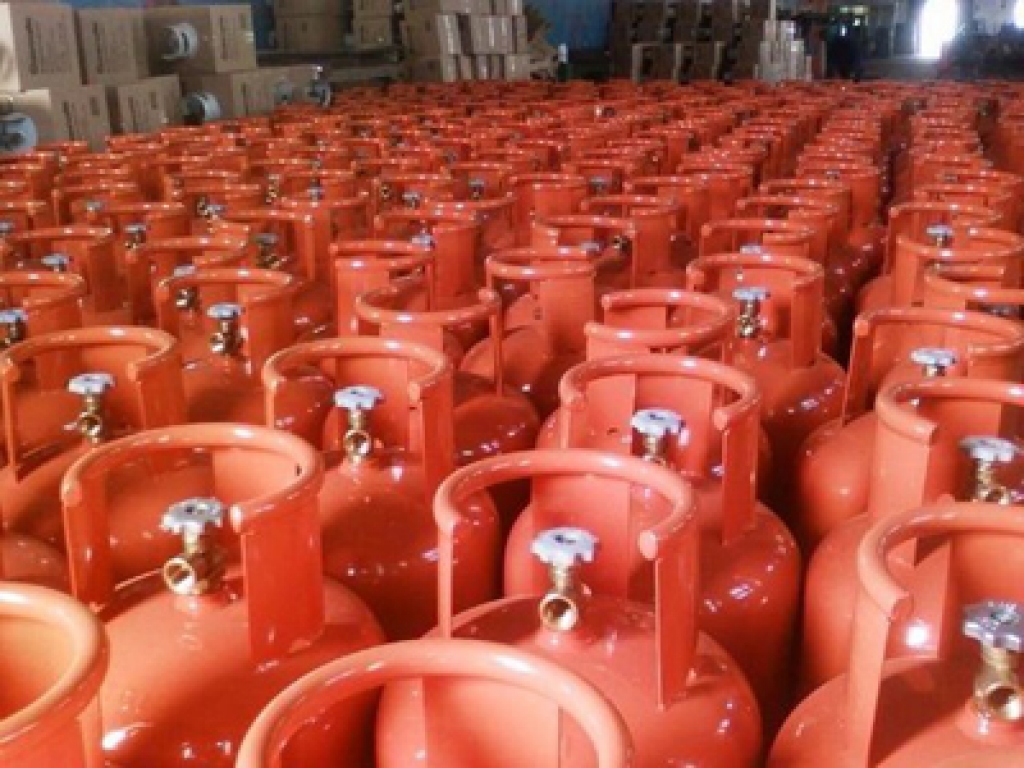 LPG price reduced by Rs22.27 per 11.8kg cylinder