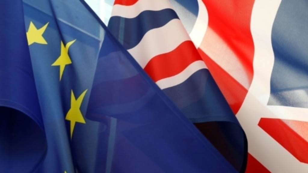 Brexit turmoil drives UK economy towards recession
