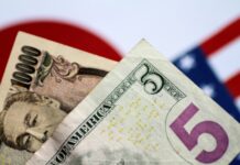 Recession indicator, trade pessimism sink dollar versus yen