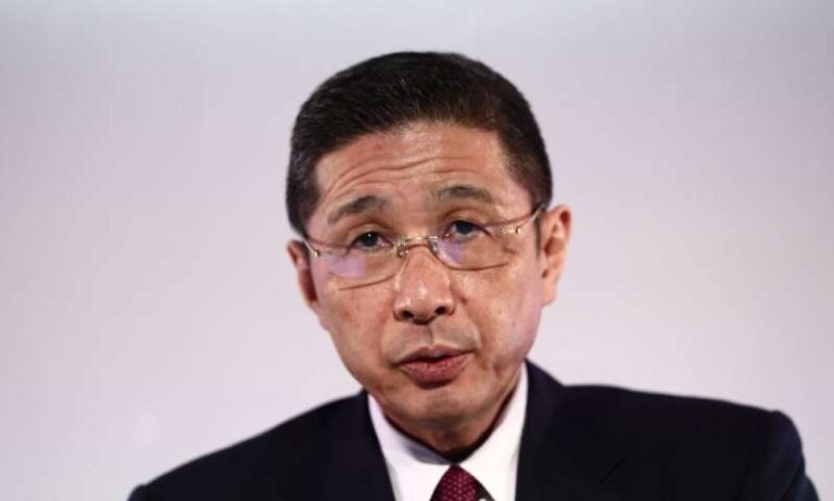 Crisis-hit Nissan CEO resigns amid pay probe Crisis-hit Nissan CEO resigns amid pay probe