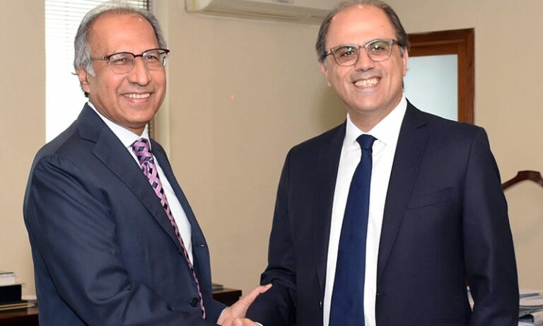 IMF satisfied with Pakistan’s three-month performance