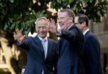 US-China talks resume as hopes for mini-deal rise