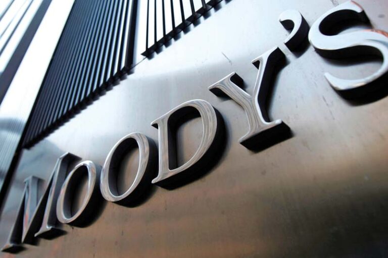 Moody’s finds telco regulations in Pakistan politicised, unpredictable
