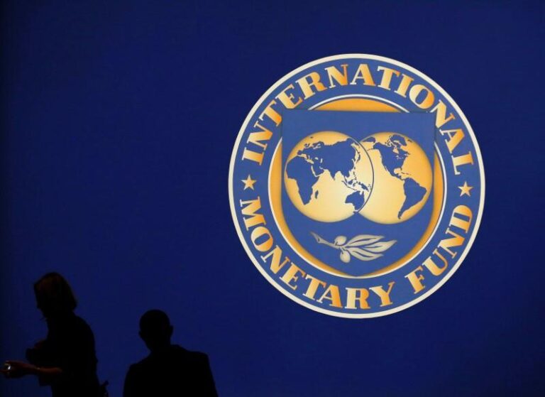 IMF forecasts global growth at decade low